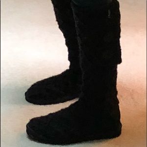 Coach boots with buttons size 8 1/2